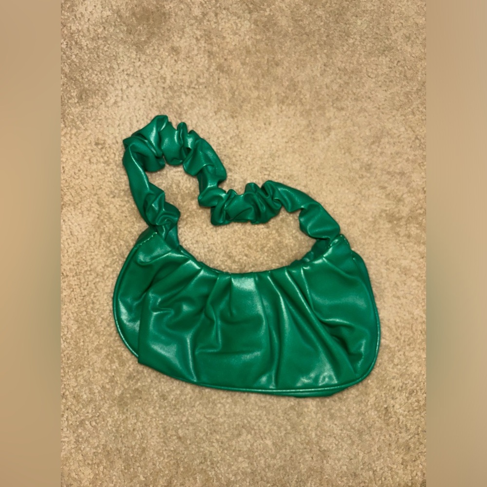 Dark green shoulder bag